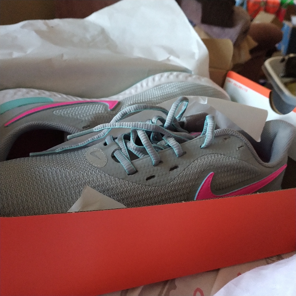 Women's Nike sneakers